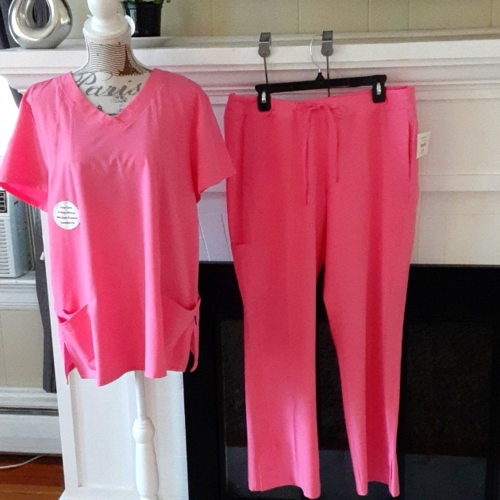 SCRUBSTAR scrubs , 2 sets (NEW)